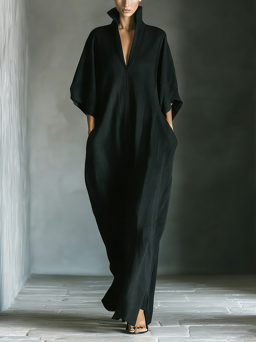 Edyta - czarna sukienka maxi, detal kołnierza i rękawów kimono